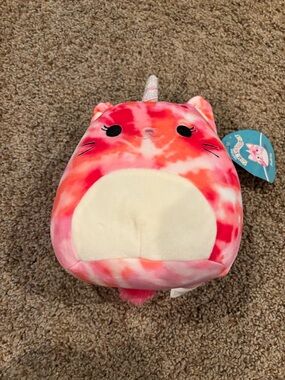 8 in NWT Addie the Unicorn Cat Squishmallow
